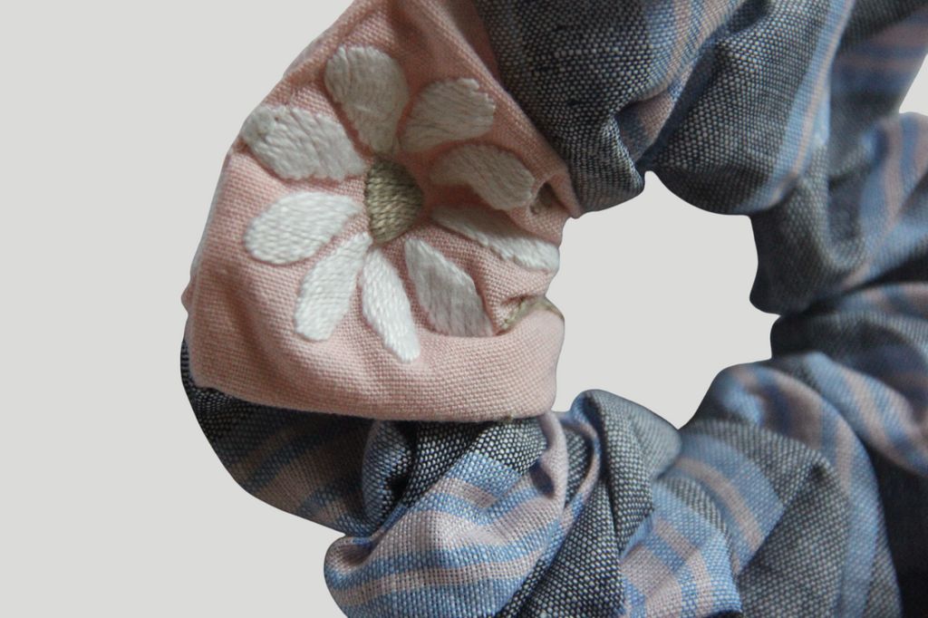 Viana Scrunchie